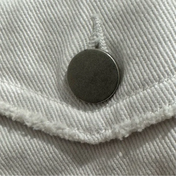 Dolls Kill Club Exx Rainbow Fringe Cropped Distressed Denim Jacket Size XXL - Picture 4 of 9